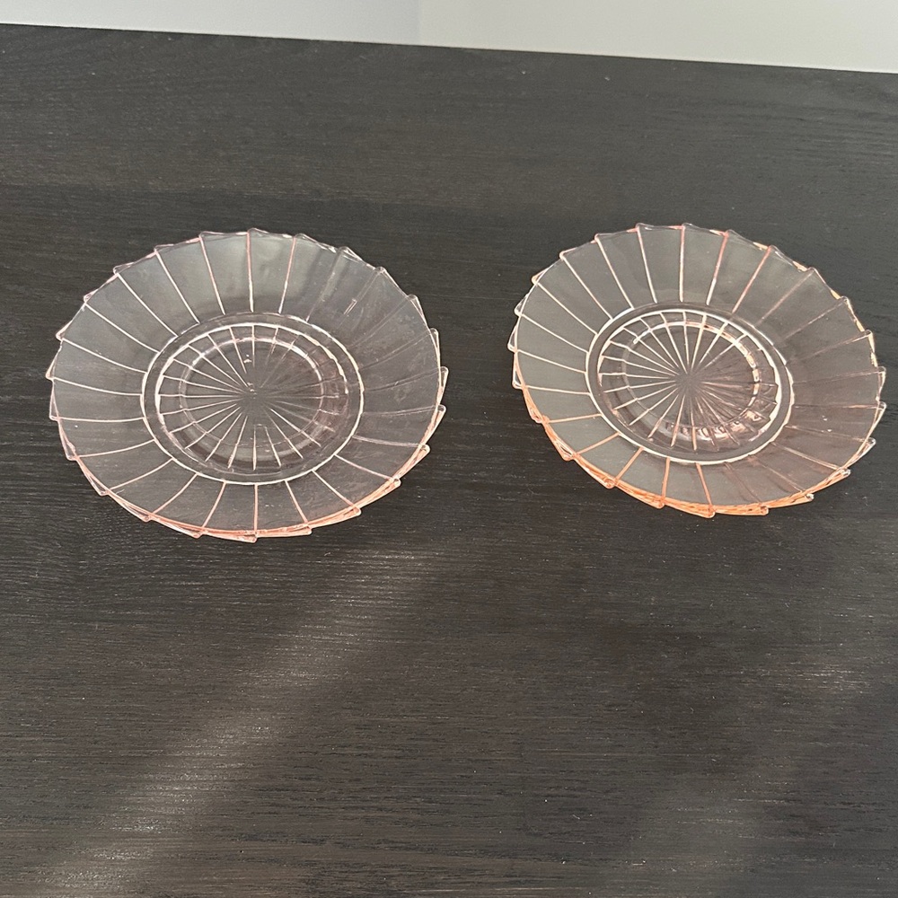 Vintage Jeanette Pink Depression glass sierra pin wheel plates